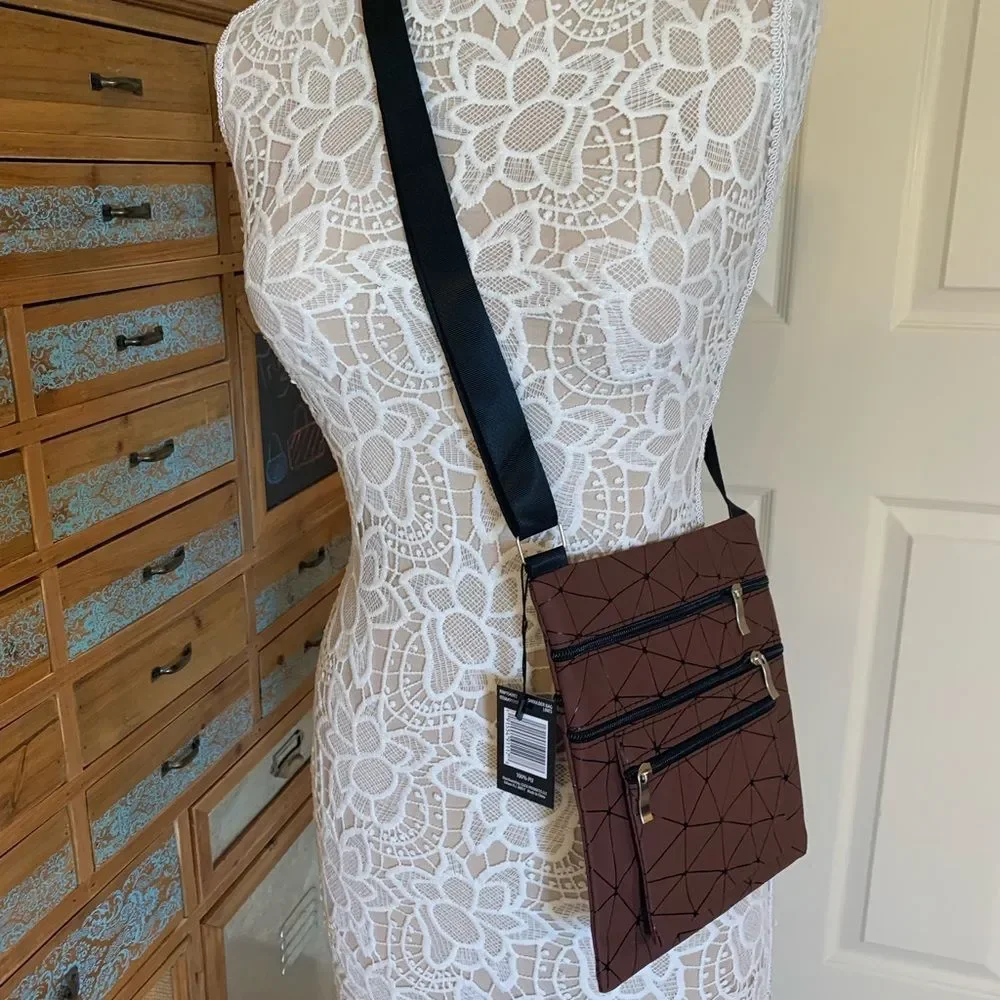 Geometric Four Pocket Crossbody Handbag – Chocolate Brown